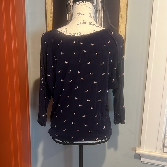 Old Navy 3/4 Sleeve Bird Print Top (Small) - Picture 4 of 7